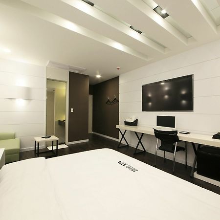 Premium Ava Hotel Busan Exterior photo