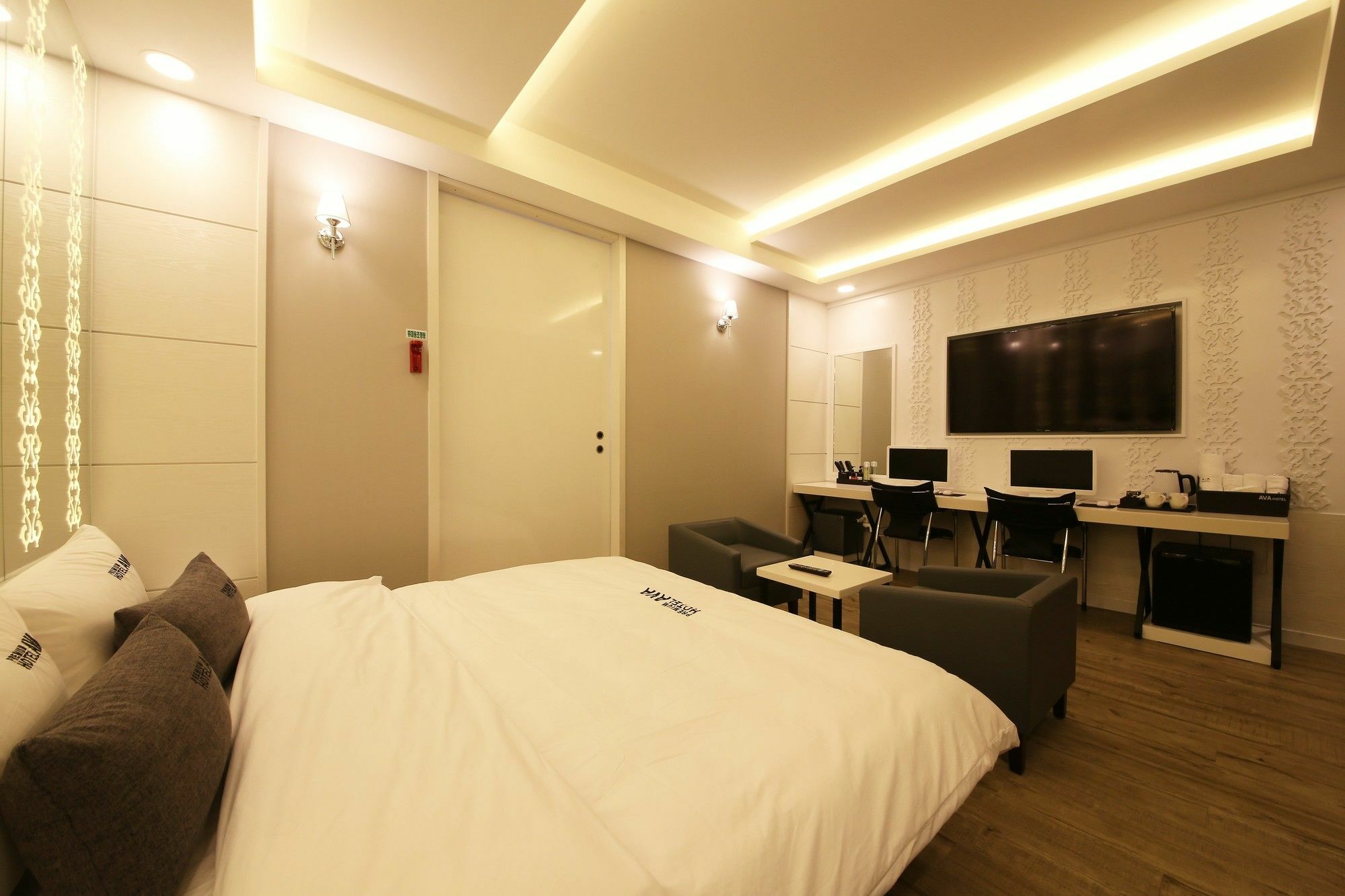 Premium Ava Hotel Busan Exterior photo